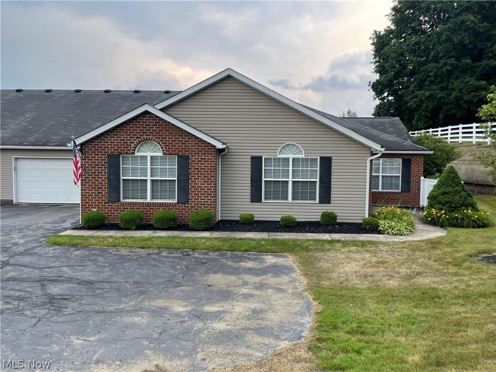 Woodbury Glen Condo - Residential