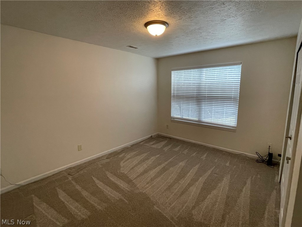 Woodbury Glen Condo - Residential