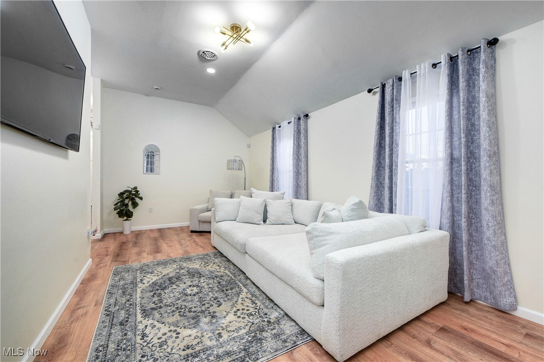 833 Nela View Road, Cleveland Heights, Ohio image 16
