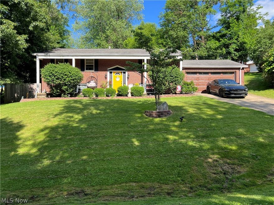 Lovely brick split entry home in a nice neighborhood in St. Clairsville with minimal traffic. This home offers 4
bedrooms, 2 full baths, and a dining area. Beautiful hardwood floors in 3 of the bedrooms and the living room. The home
also has newer replacement windows and replacement A/C. Nice large patio and backyard. There is also a 2 car attached
garage. The kitchen and baths have been updated and are attractive. Enjoy the fenced in back yard with a private pool and deck. The new extra shed is handy for extra storage. The basement has a large recreation room which is inviting.