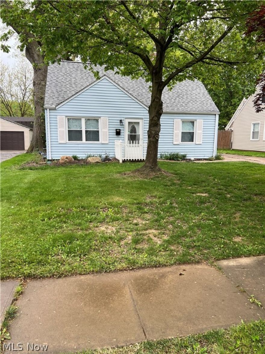 Welcome Home to this move-in-ready elevated ranch in Downtown Willoughby! This 2/3 bedroom -2 full bath home has been freshly painted with brand new flooring throughout. First floor includes 1/2 bedrooms with full bath. Second level 1 bedroom-1 full bath. Roof and furnace are less than 2 years old. All appliances and blinds stay. Fenced-in park-like back yard with deck and one car detached garage opener. Short walk to shopping and dining in DTW. Home has Home WarrantyWelcome Home to this move-in ready elevated ranch in Downtown Willoughby! This 2/3 bedroom -2 full bath home has been freshly painted with brand new flooring throughout. First floor includes 1/2 bedrooms with full bath. Second level 1 bedroom-1 full bath. Roof and furnace are less than 2 years old. All appliances and blinds stay. Fenced in park-like back yard with deck and one car detached garage opener. Short walk to shopping and dining in DTW. Home has Home Warranty