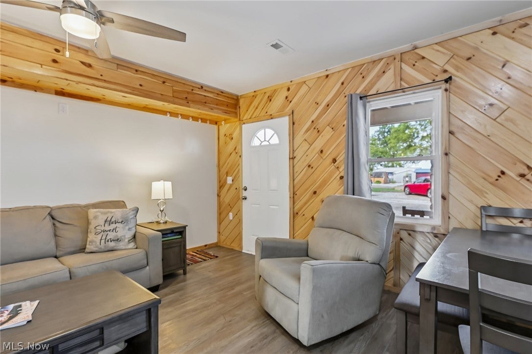 5919 Lake Street 21-30