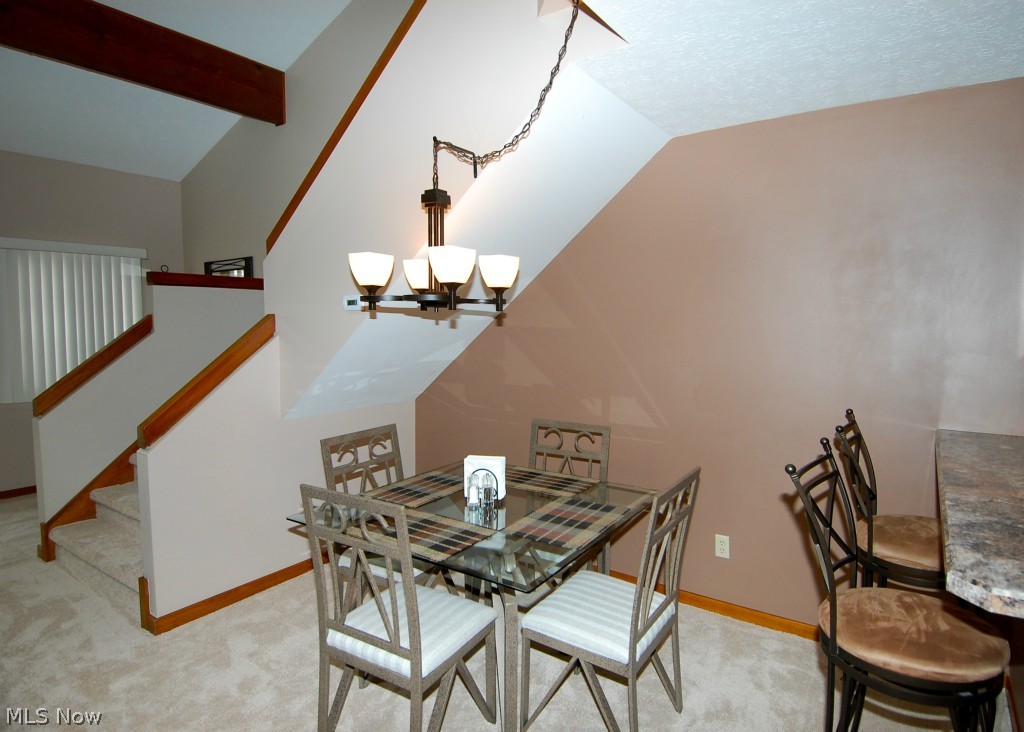 Acorn Crk Condo - Residential