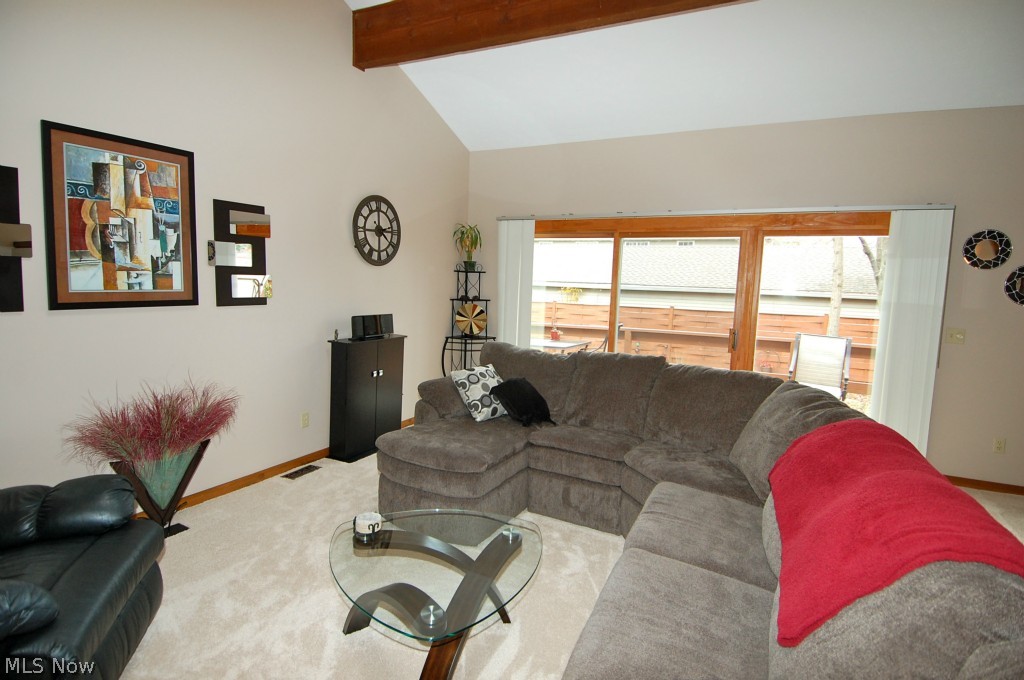 Acorn Crk Condo - Residential