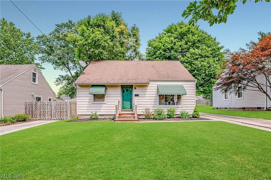 Welcome home to this adorable 3 bedroom 1 bath Cape Cod! This home is just a few minutes walk to the Metroparks! There are two bedrooms down, and upstairs find a large master bedroom and a smaller room for the perfect walk in closet.  The first floor includes an updated bathroom and kitchen so just bring your furniture and sit back and relax.  Enjoy the sunroom/enclosed porch in the back with a fully fenced in yard, and a patio for entertaining.  This home is in close proximity to shopping, restaurants, and highway.  We are offering a Home warranty for peace of mind! Call me for a showing today!