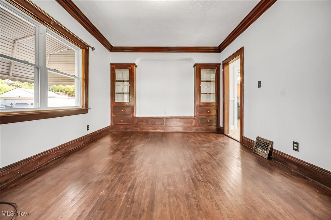 10204 Robinson Avenue, Garfield Heights, Ohio image 3