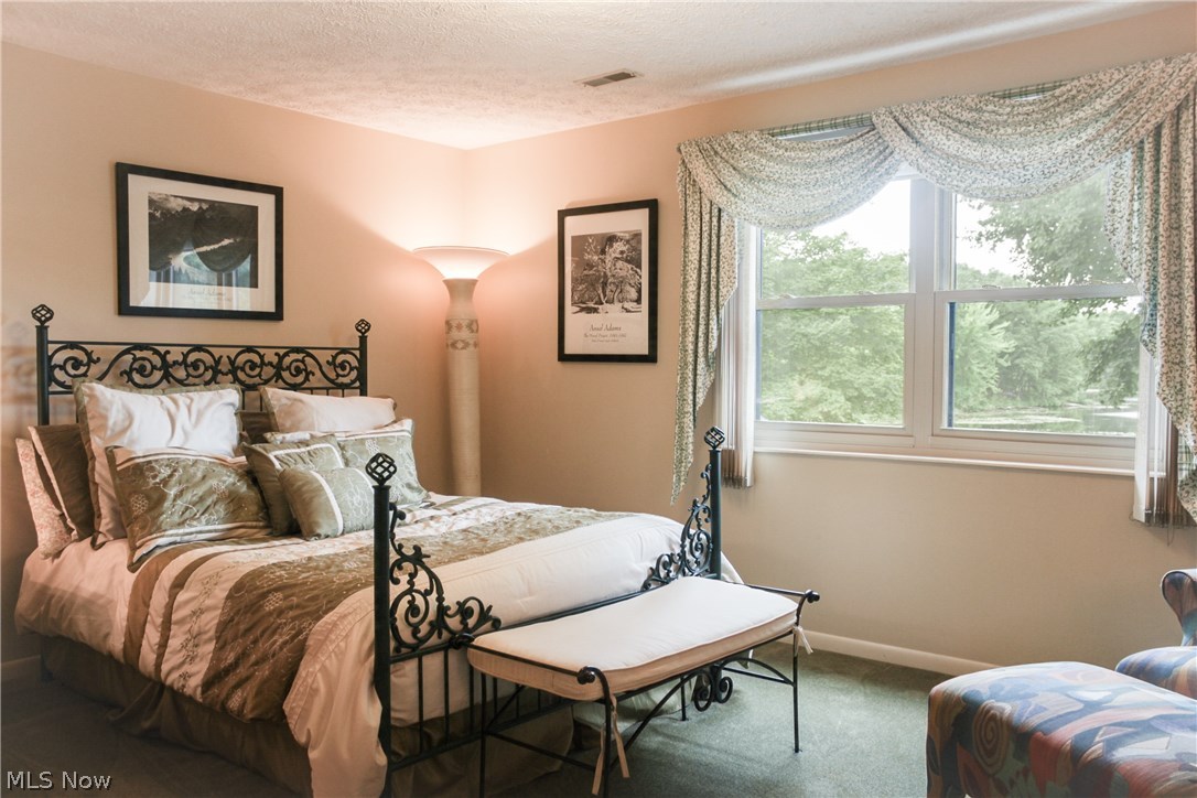 Forest Cove East Condo - Residential