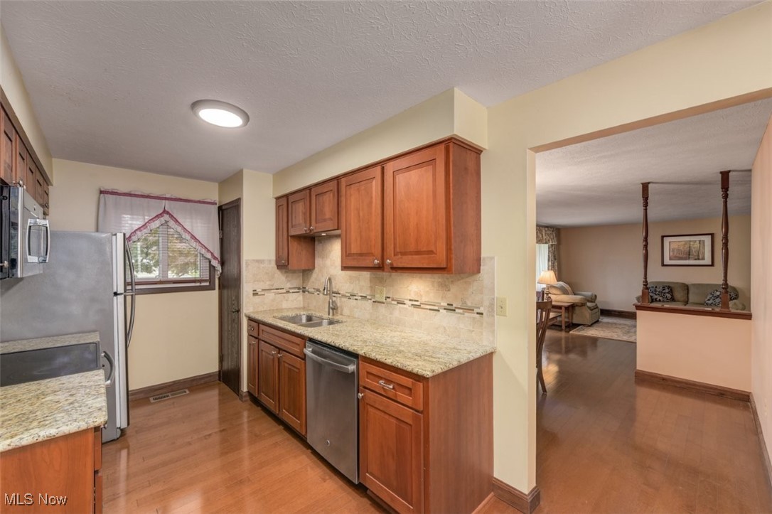 Echo Lake 01 - Residential