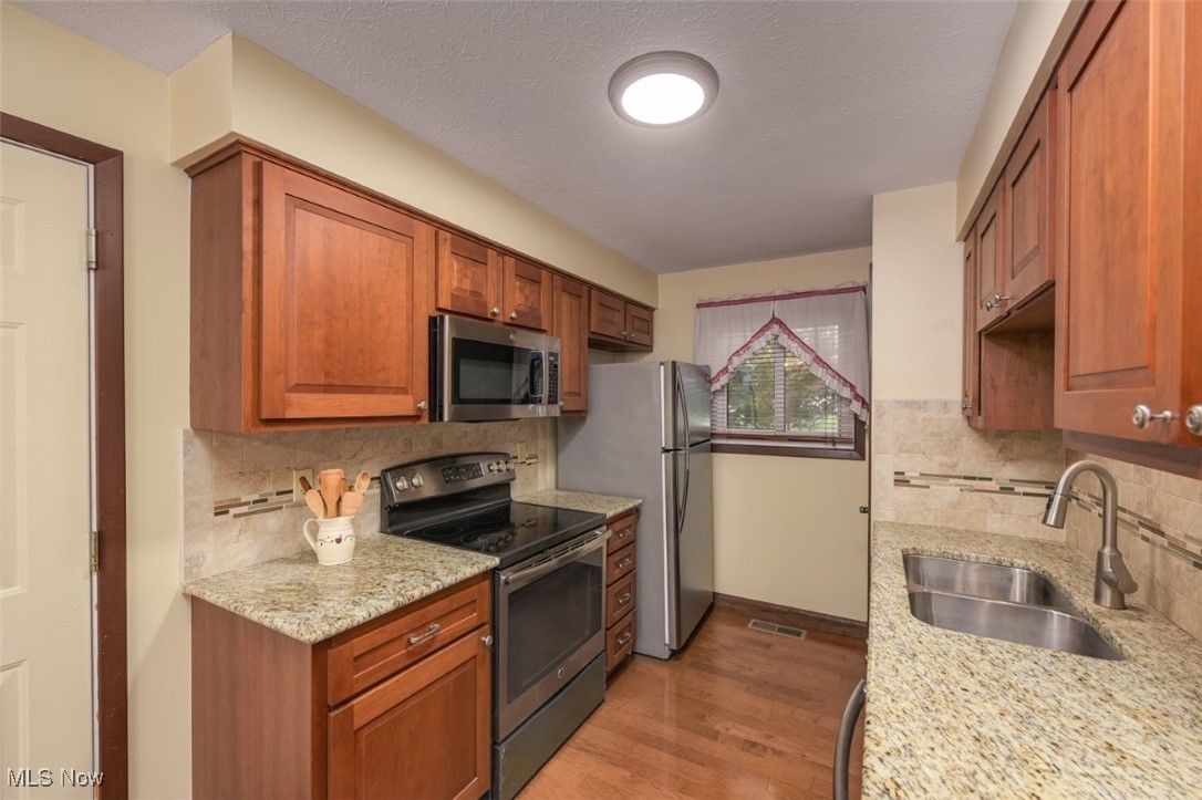 Echo Lake 01 - Residential