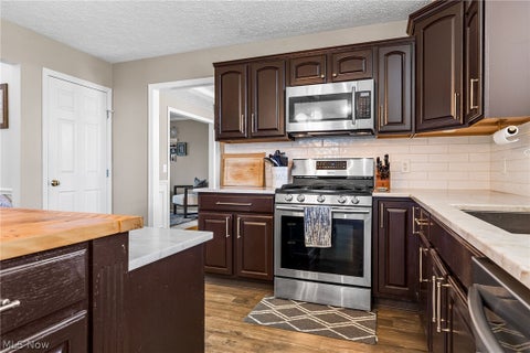 Tiny photo for 9195 Victoria Lane, North Ridgeville, OH 44039 (MLS # 5221339)
