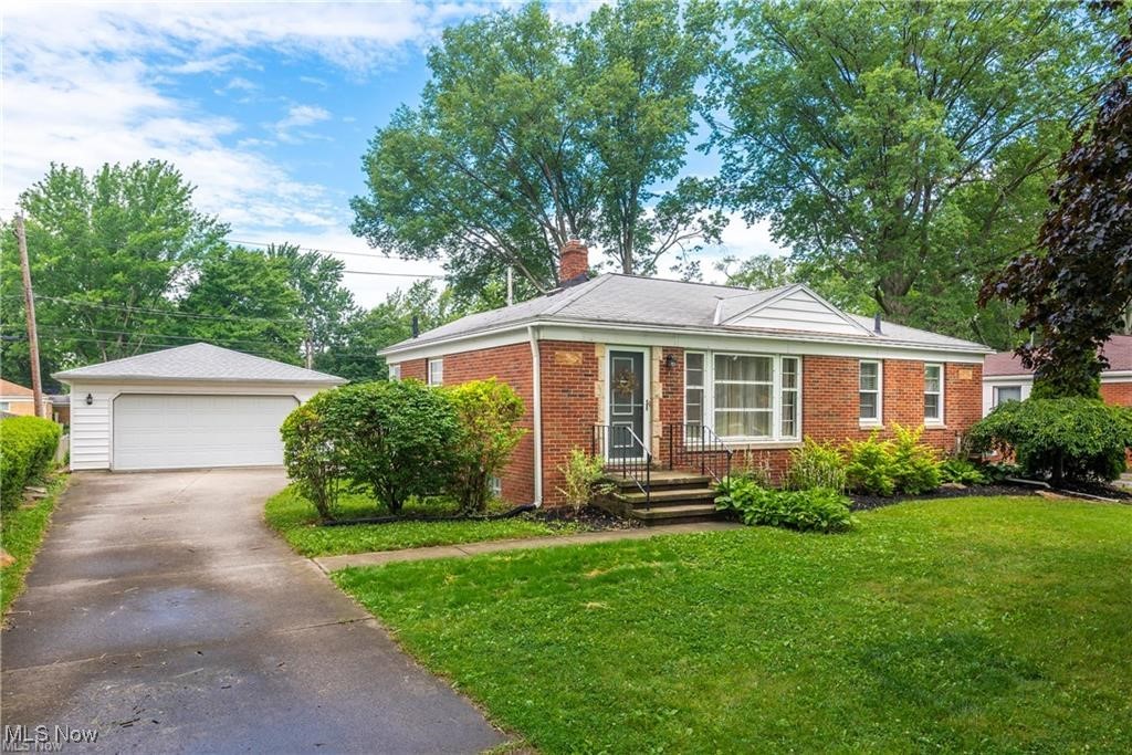 1922 Julia Avenue, Avon, Ohio image 1