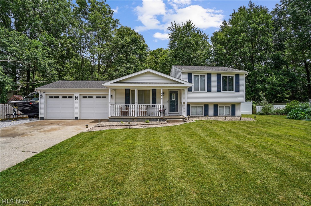Welcome home to this beautiful 4 level split in Stow! Outside you will enjoy a peaceful setting with a firepit, pool and hot tub. The deck is the perfect place to entertain guests while using the fun amenities this home has to offer!
Inside you will fin 3 spacious bedrooms, 2 full bathrooms and a arge living room and separate family room.
The 4 car garage space is ideal for the car buff
Don't miss out on your opportunity to own this wonderful home
Call today for your private showing