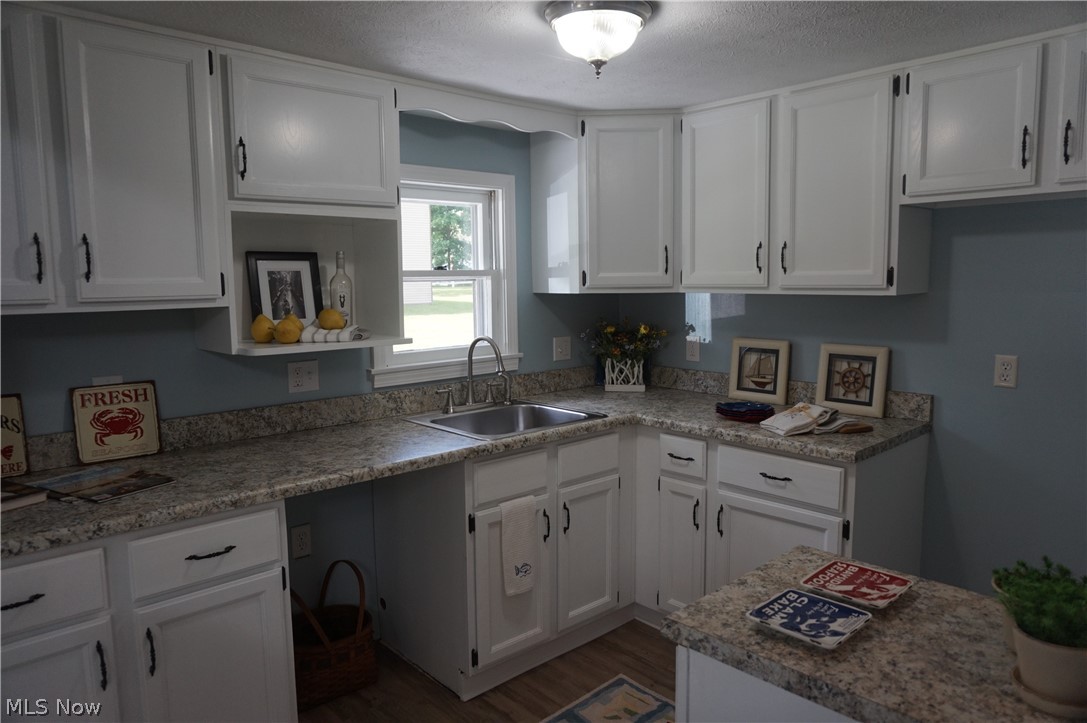 Lake Breeze Park - Residential