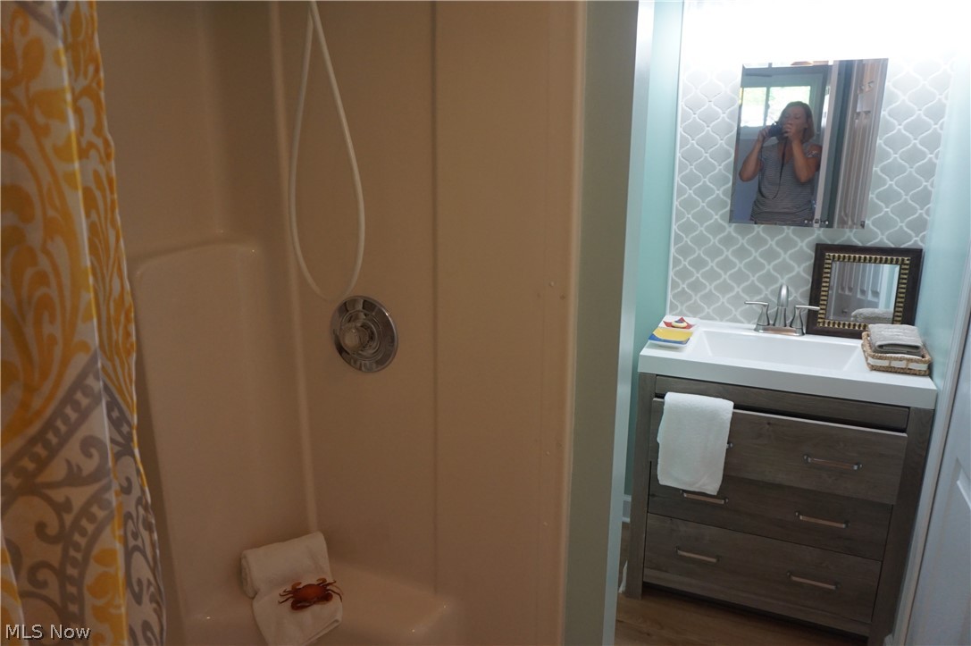 Lake Breeze Park - Residential