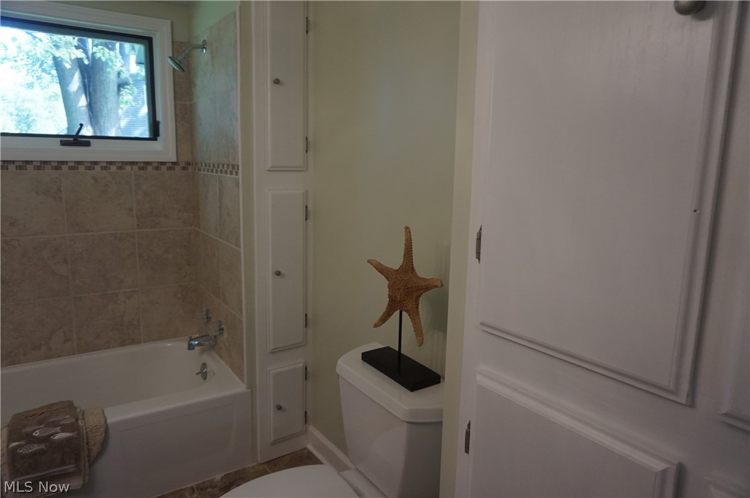 Lake Breeze Park - Residential