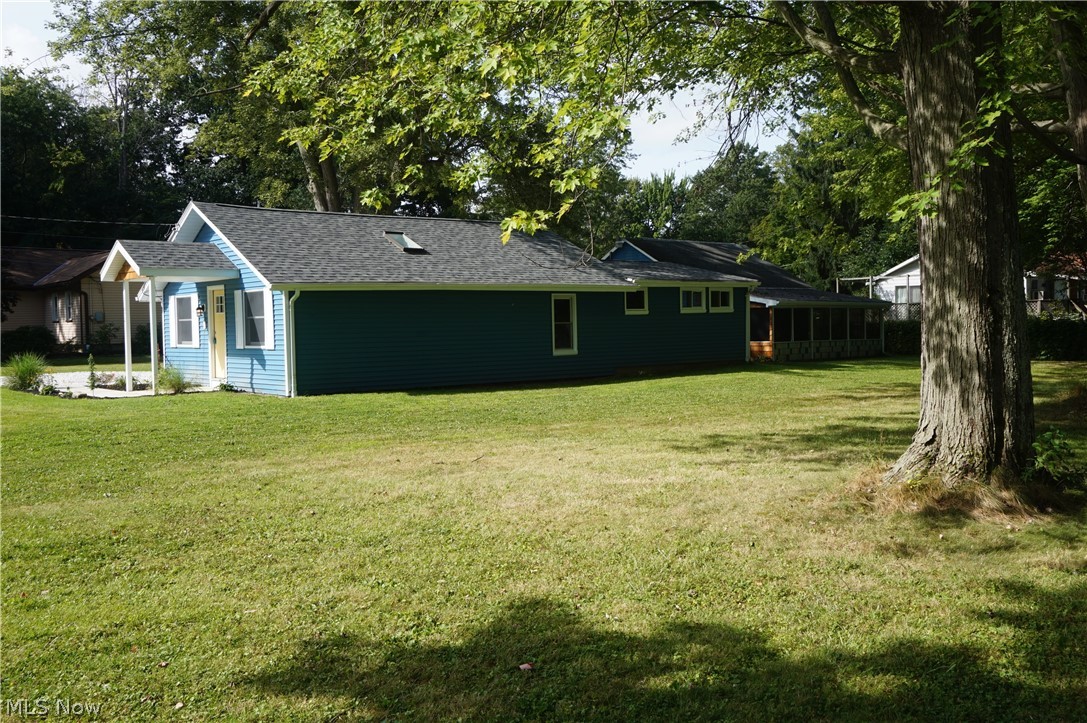 Lake Breeze Park - Residential