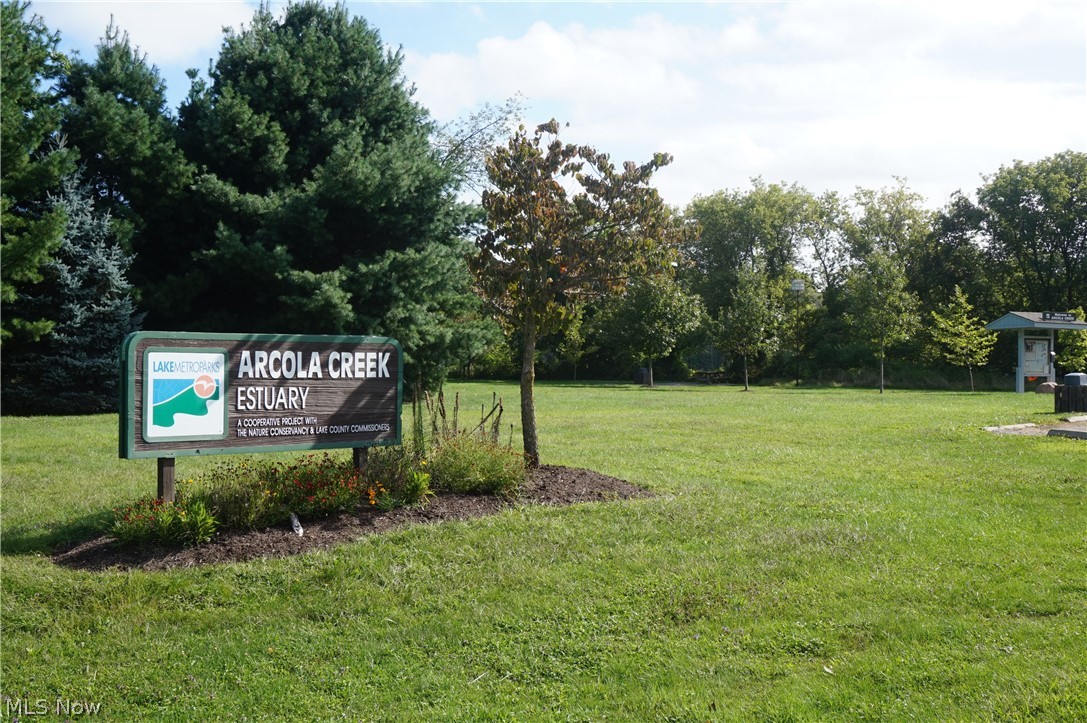 Lake Breeze Park - Residential