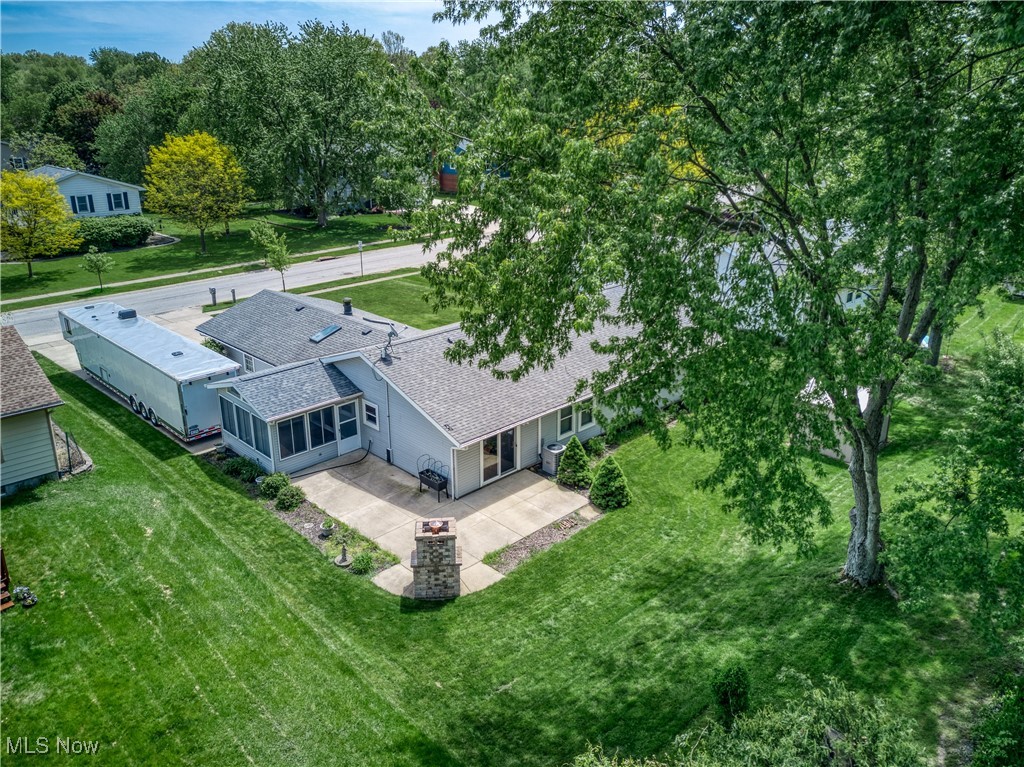 2523 Sherwood Drive, Stow, Ohio image 42