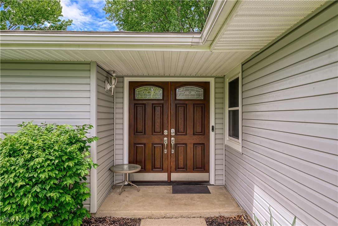 2523 Sherwood Drive, Stow, Ohio image 5