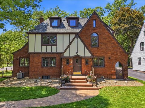 Homes For Sale - 2208 Cleveland Road<br/> Wayne County, Wooster, OH 44691