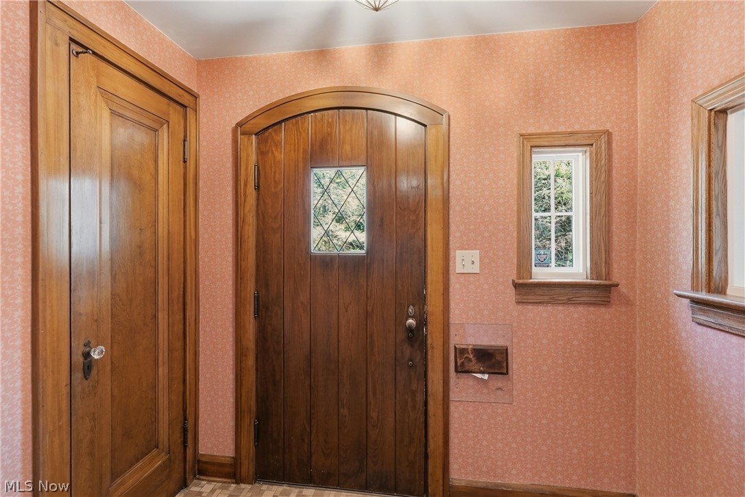 Mennes #1 - Residential