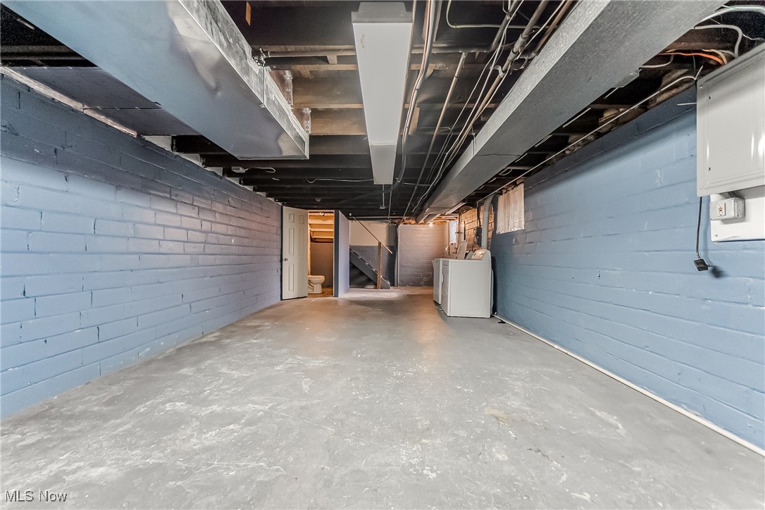 Mathews & Gilberts 02 - Residential Income