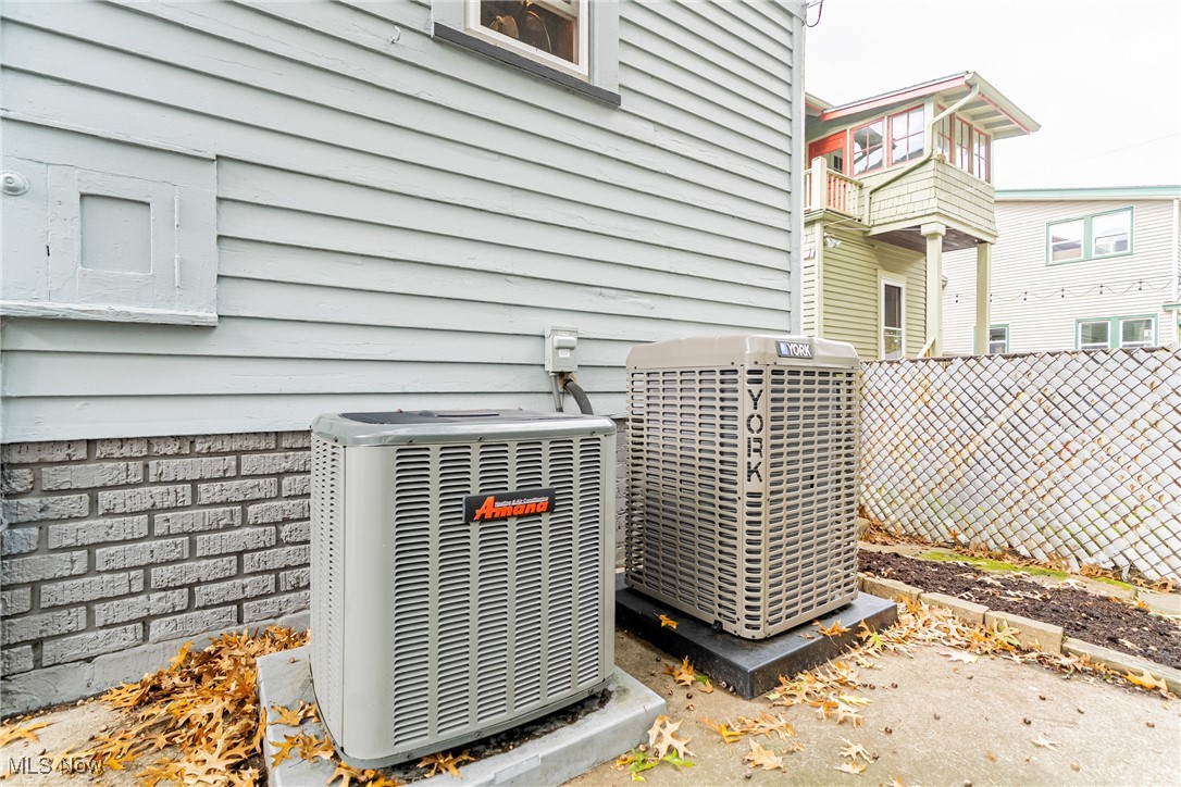 Mathews & Gilberts 02 - Residential Income