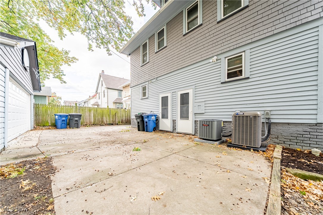 Mathews & Gilberts 02 - Residential Income