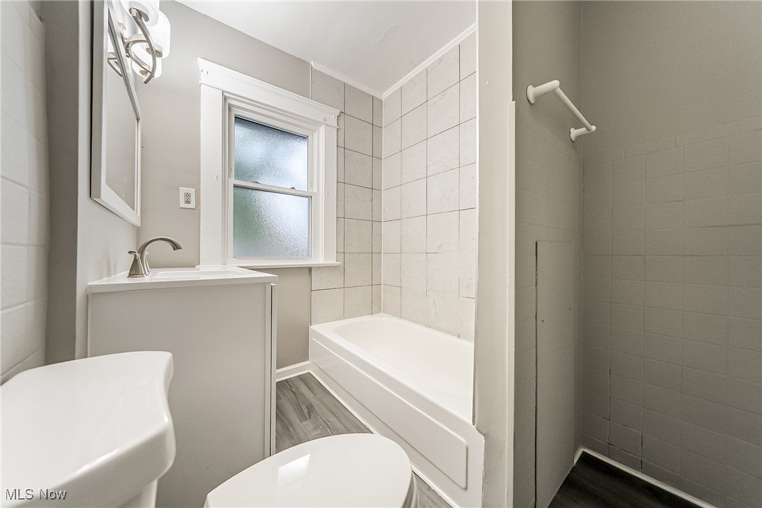 Mathews & Gilberts 02 - Residential Income