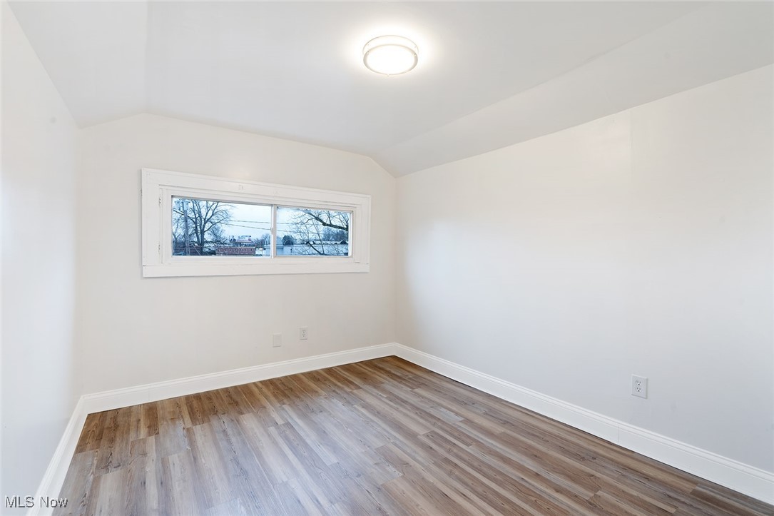 Realty Dev Cos Rep 03 - Residential Income