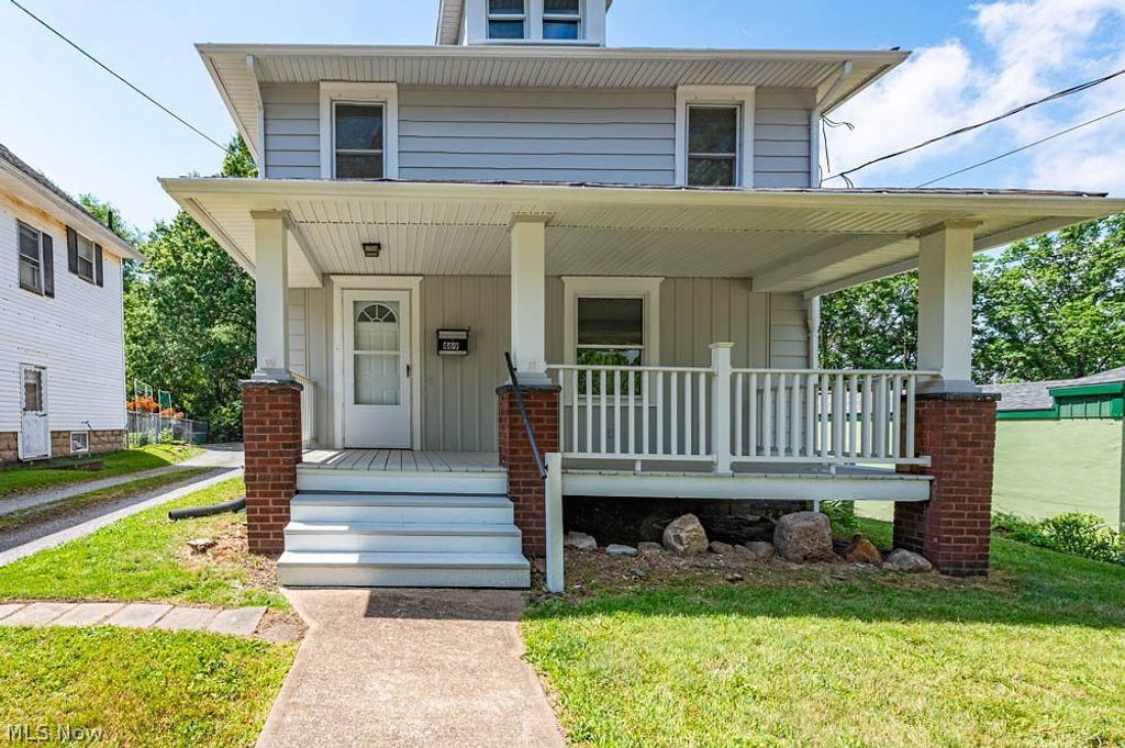 Photo of 469 E Euclid Avenue, Salem, OH 44460 (MLS # 5218818)