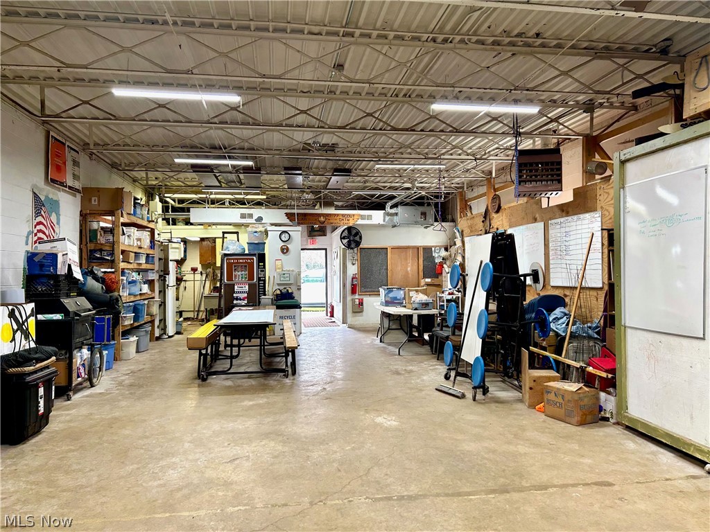 Spade - Commercial Sale