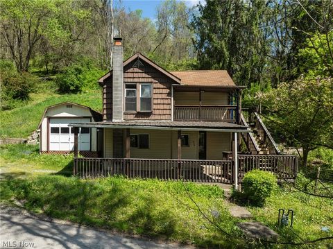 Photo of 710 Cemetery Road, Martins Ferry, OH 43935 (MLS # 5202754)