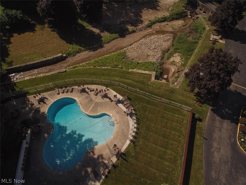 Silver Lake Towers Condo - Residential