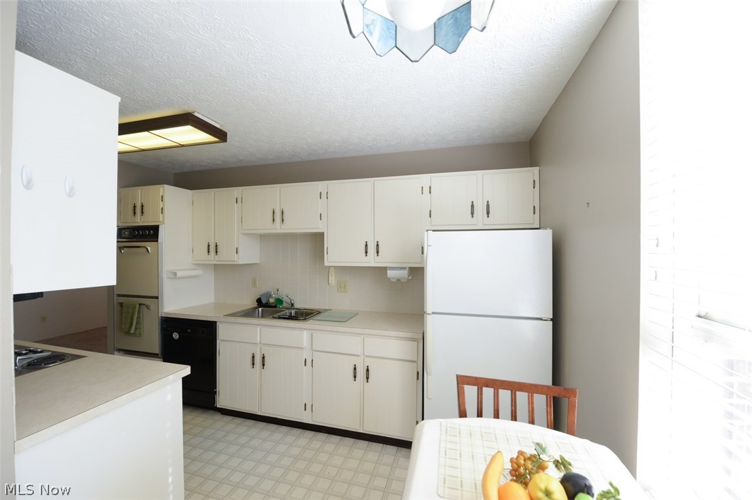 Silver Lake Towers Condo - Residential