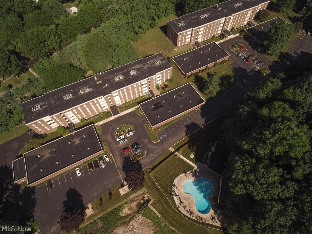 Silver Lake Towers Condo - Residential