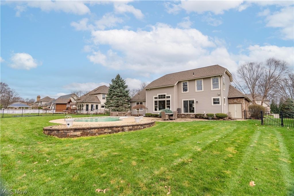 Photo of 2168 E Park Drive, Uniontown, OH 44685 (MLS # 5195417)