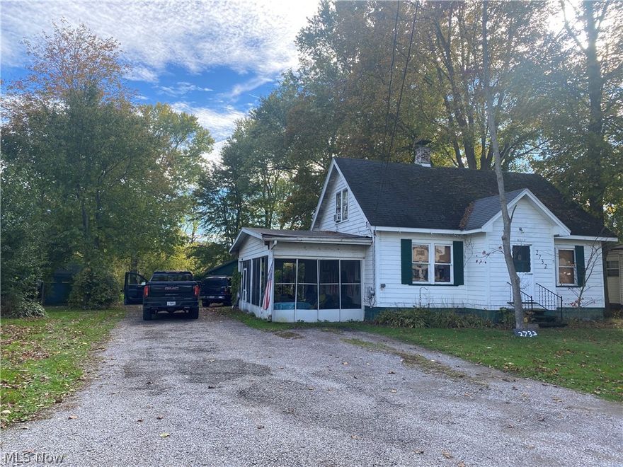 Spacious one and half Story Home close to town and Main Interstates...yet a little bit of privacy and country at the same time! Full, walkout Basement and large Screened in porch with fenced in section on back of house for dogs. Detached garage with parklike setting...all for a reasonable price...cheaper than rent!  

The property has a shared drive with property listed @ 2744 Maple St. next door...which can be purchased together see MLS#4329727