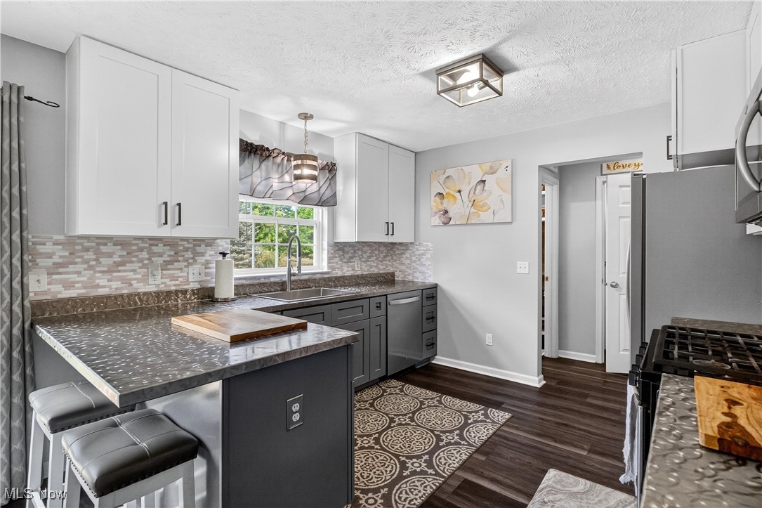 Brunswick, Ohio 44212, United States, 3 Bedrooms Bedrooms, ,3 BathroomsBathrooms,Residential,Contingent,212672