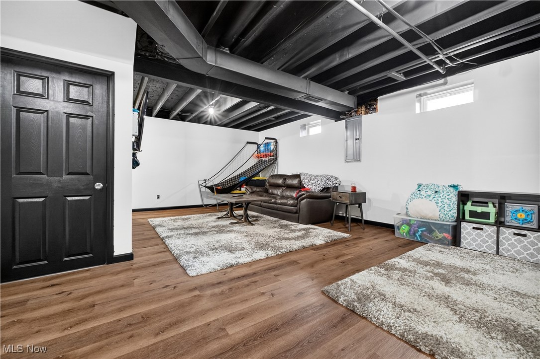 Brunswick, Ohio 44212, United States, 3 Bedrooms Bedrooms, ,3 BathroomsBathrooms,Residential,Contingent,212672