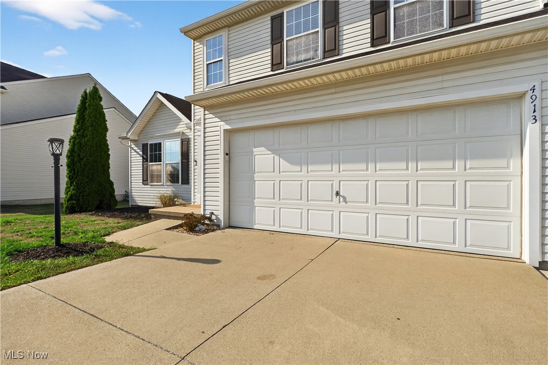 Brunswick, Ohio 44212, United States, 3 Bedrooms Bedrooms, ,3 BathroomsBathrooms,Residential,Contingent,212672