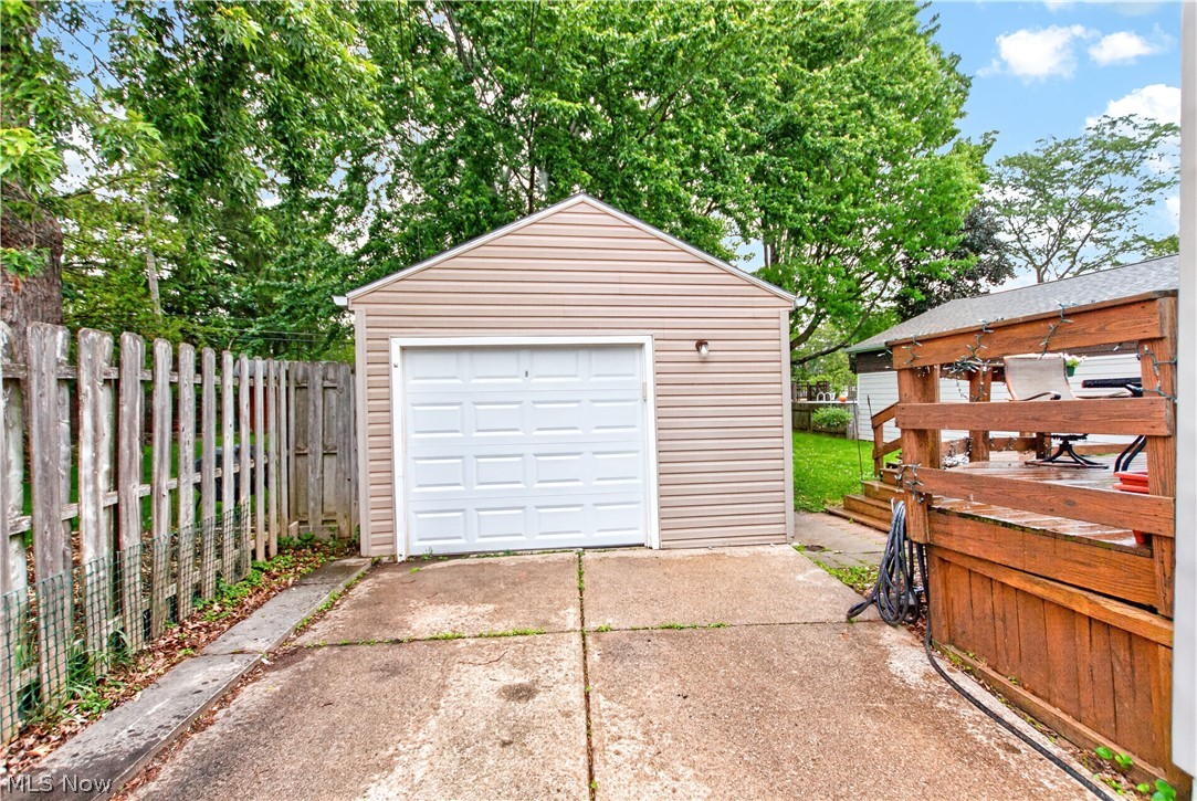 6806 Dartworth Drive