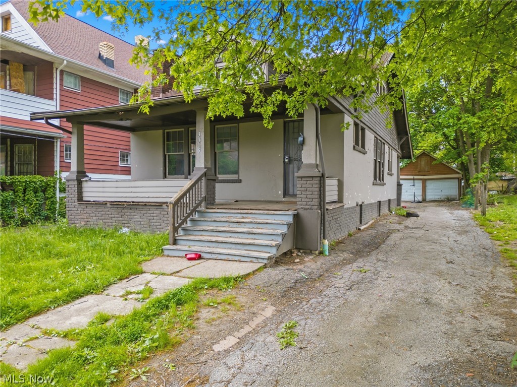 3315 E 142nd Street