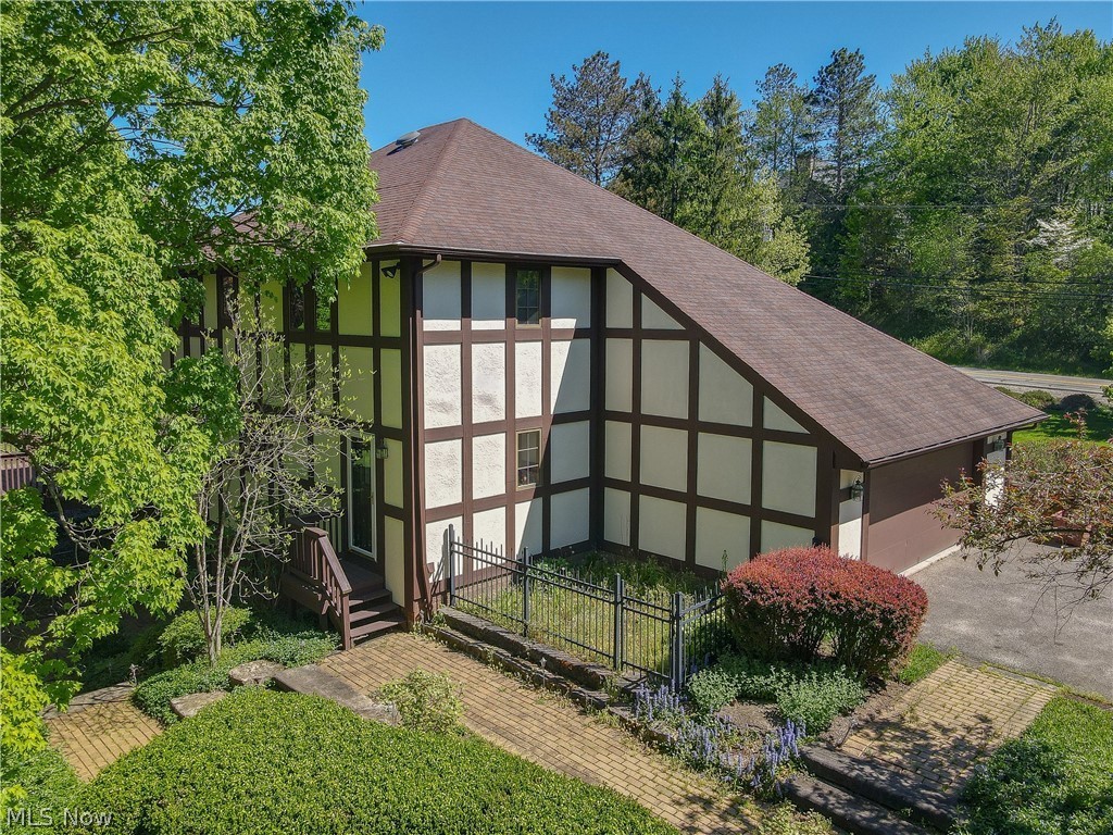 Orange 03 - Residential