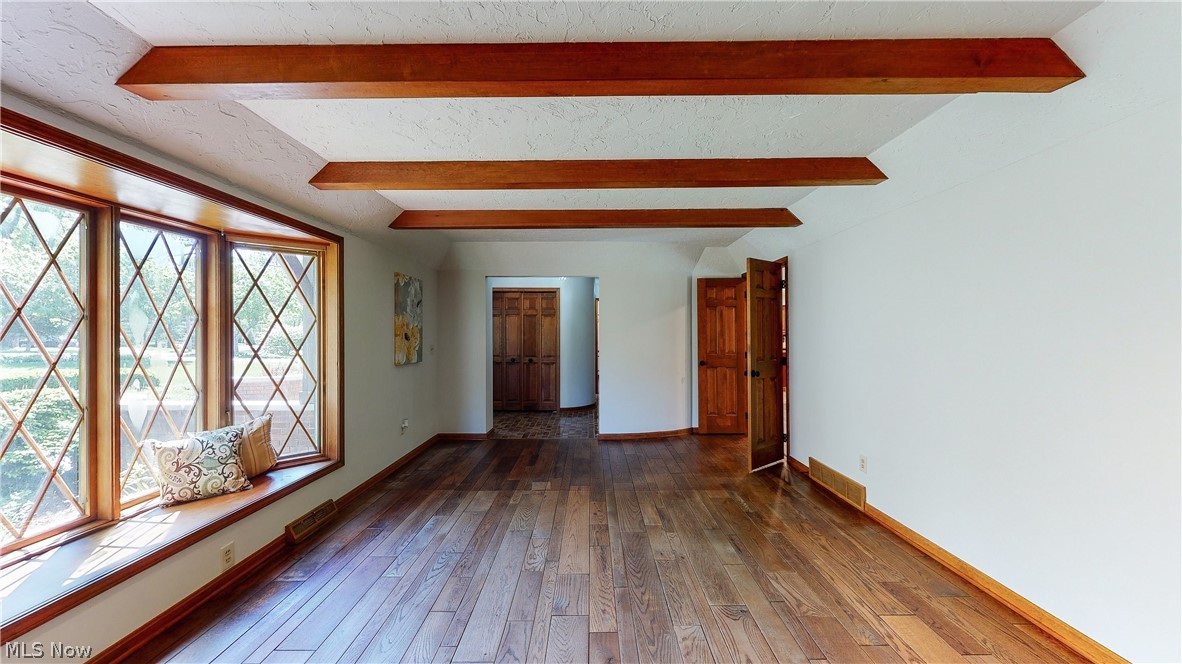 Orange 03 - Residential