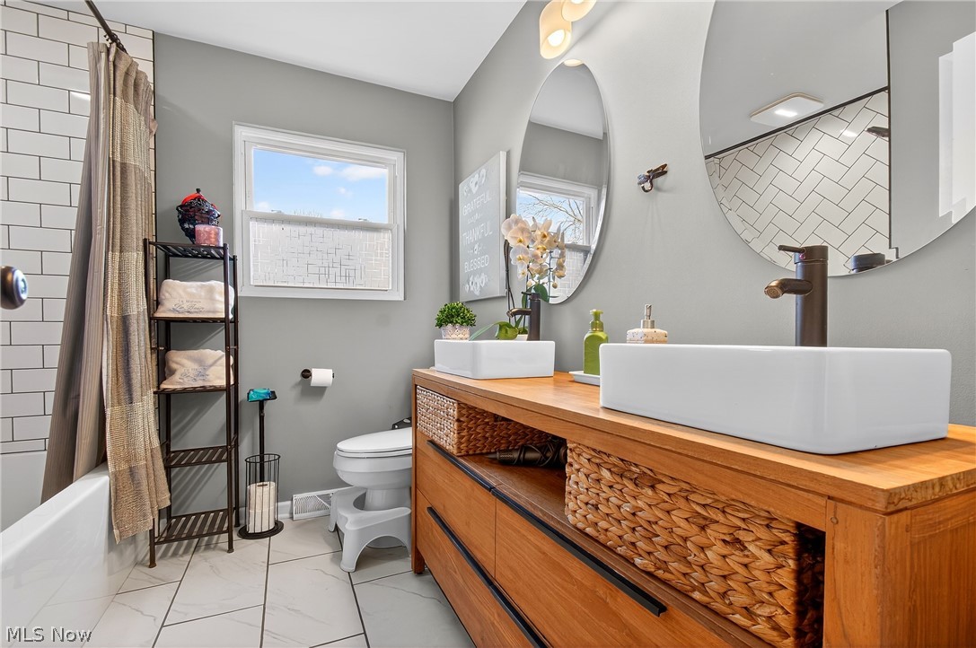 Laurel Ridge - Residential