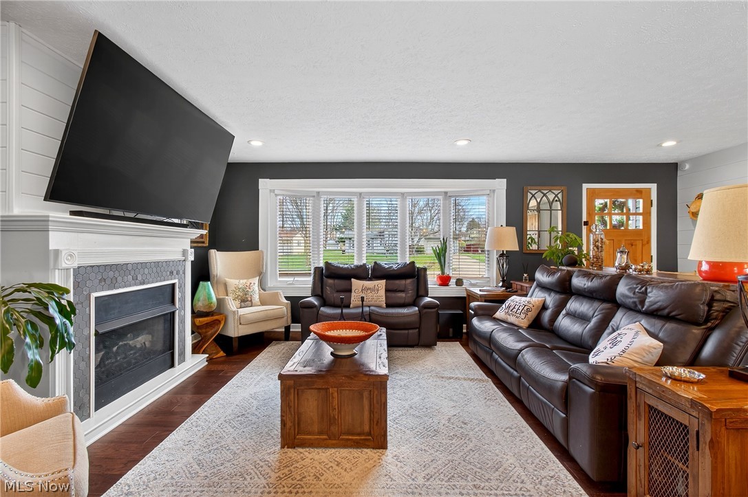 Laurel Ridge - Residential