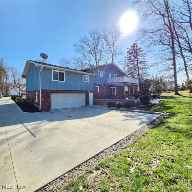 6715 Westview Drive, Brecksville, Ohio image 5