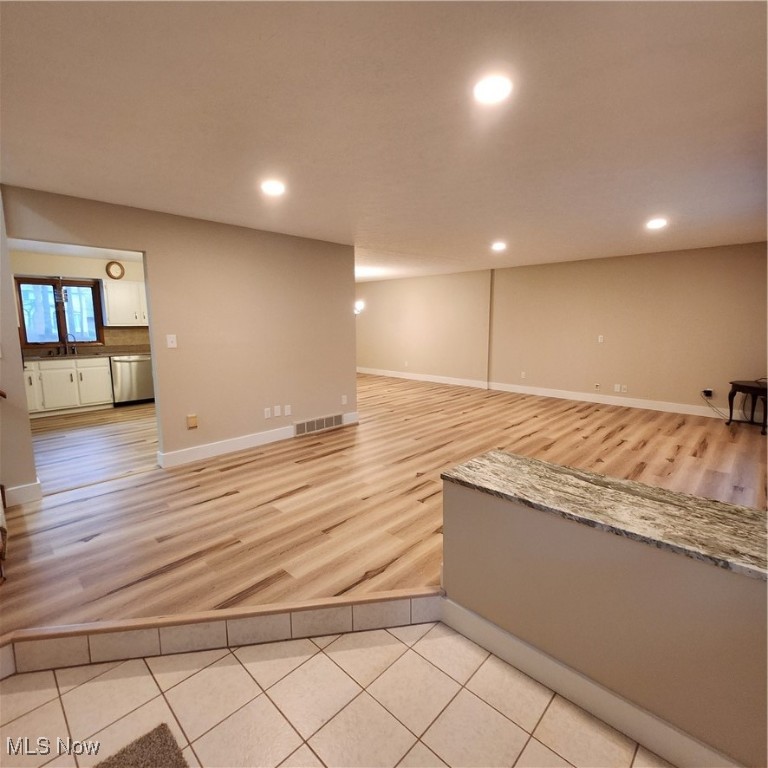 6715 Westview Drive, Brecksville, Ohio image 8