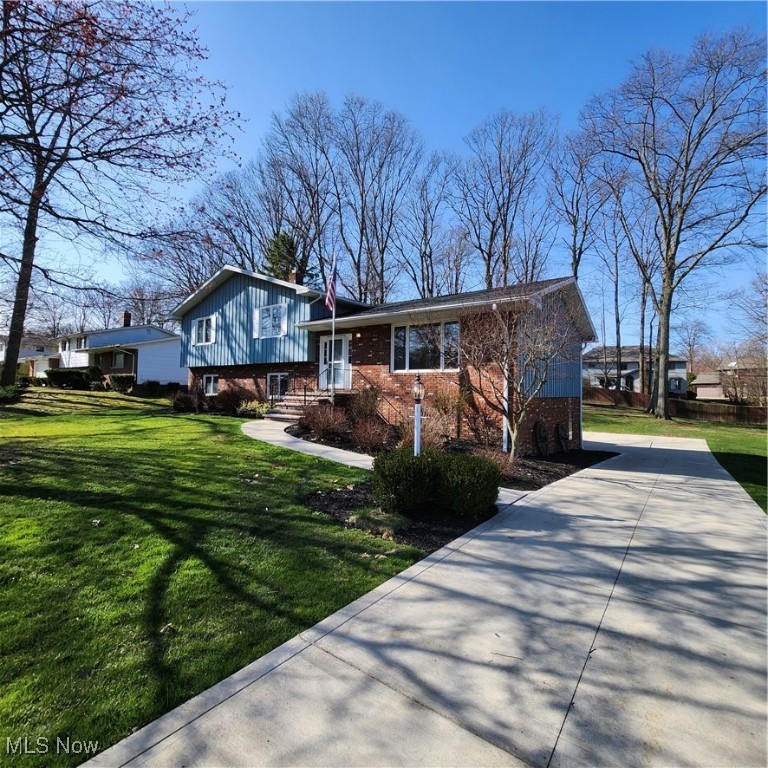 6715 Westview Drive, Brecksville, Ohio image 3